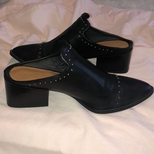 Universal thread boots